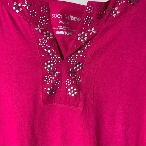 Avenue Special Tee - Picture 2 of 3